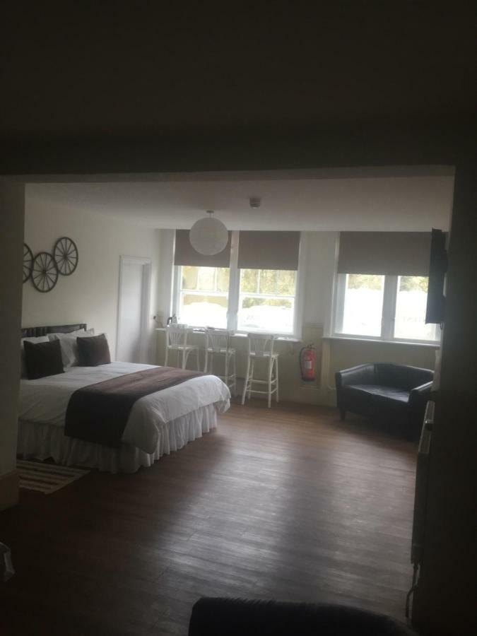 Good Intent Rooms Waltham Abbey Luaran gambar