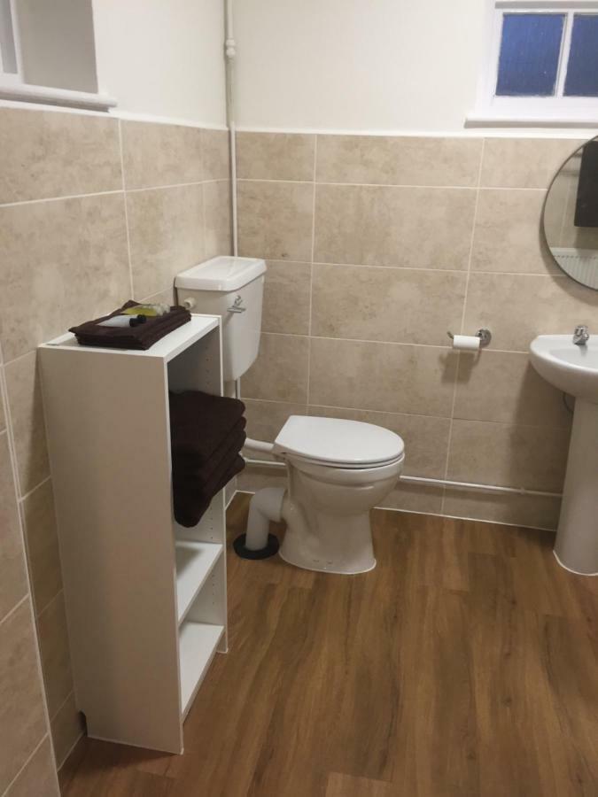 Good Intent Rooms Waltham Abbey Luaran gambar