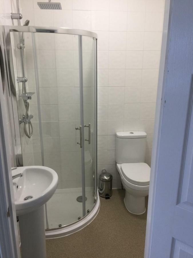 Good Intent Rooms Waltham Abbey Luaran gambar